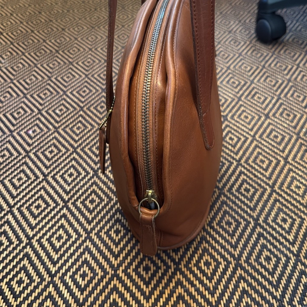 Vintage Coach Asheville zip 9089 British tan dome bowler - Picture 8 of 16